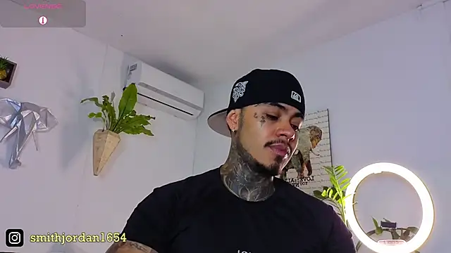 JordanSmiith  online show from September 29, 2025, 8:58 pm