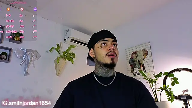 JordanSmiith  online show from November 17, 2025, 8:13 pm