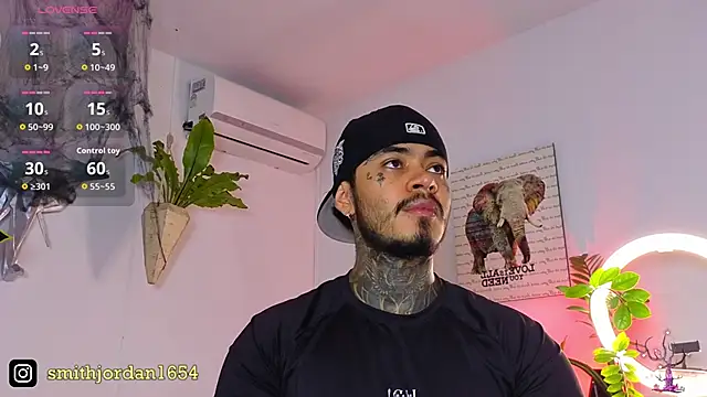 JordanSmiith  online show from October 27, 2025, 7:59 pm