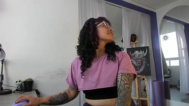 witchviolet online show from March 3, 2025, 10:42 pm