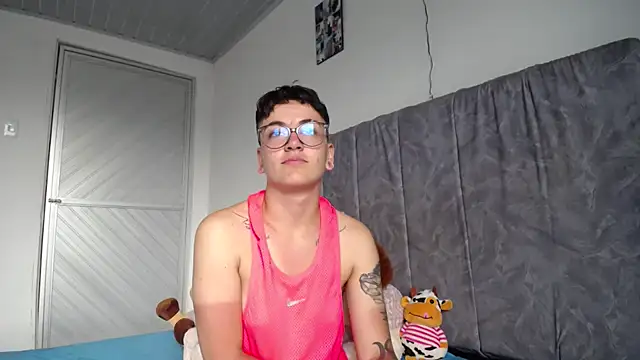 linda 33 online show from April 17, 2026, 7:38 pm