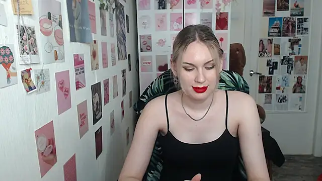 CapriScorpion online show from March 1, 2025, 12:12 pm
