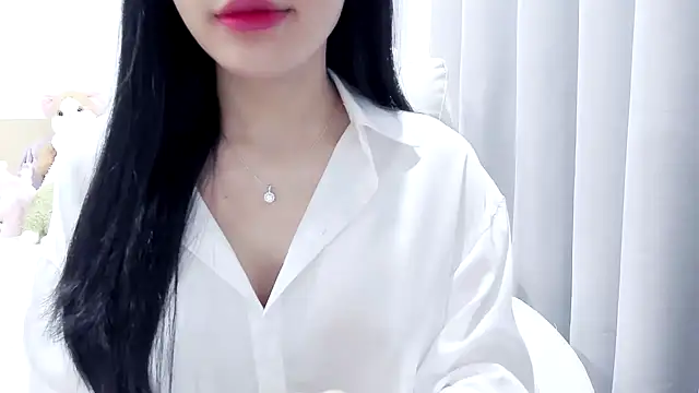 Lita-Julia online show from December 2, 2025, 8:38 am