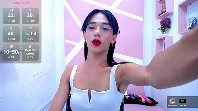 KatrinaQueen1 online show from December 17, 2025, 9:42 pm