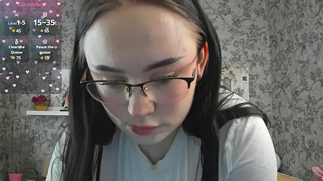 Tina Walker online show from February 12, 2025, 12:33 pm