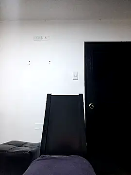 Snapshot of mademonsexy chatting on February 21, 2026, 9:50 pm mademonsexy online show from February 21, 2026, 9:50 pm