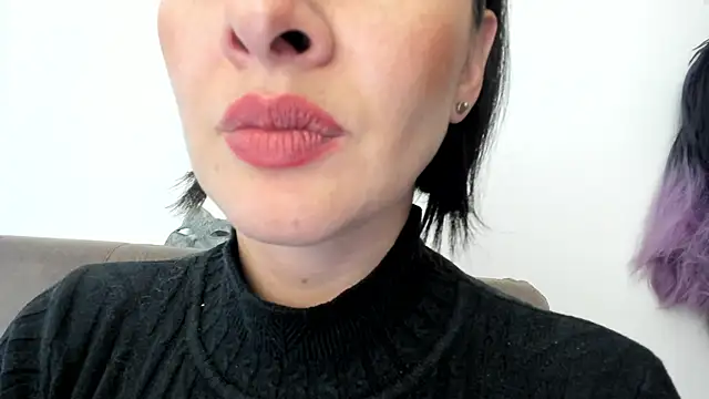 Snapshot of queen_fetish chatting on January 13, 2025, 7:53 pm queen fetish online show from January 13, 2025, 7:53 pm