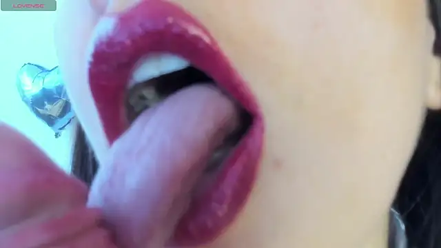 Snapshot of queen_fetish chatting on June 4, 2026, 4:55 pm queen fetish online show from June 4, 2026, 4:55 pm