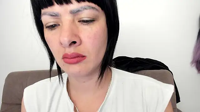 Snapshot of queen_fetish chatting on January 22, 2025, 9:57 am queen fetish online show from January 22, 2025, 9:57 am