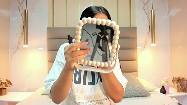 Snapshot of AnneDixie chatting on October 7, 2025, 3:07 am AnneDixie online show from October 7, 2025, 3:07 am