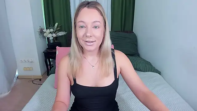 DanikaMorri online show from April 25, 2026, 6:38 am