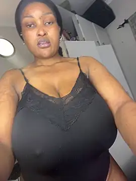 Snapshot of Bustygoddess32 chatting on July 4, 2026, 6:12 pm Bustygoddess32 online show from July 4, 2026, 6:12 pm