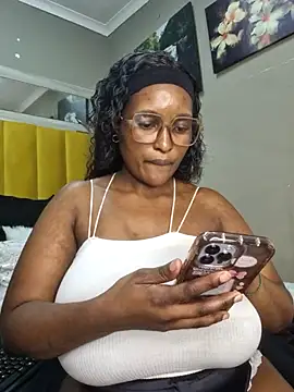 Snapshot of Bustygoddess32 chatting on March 20, 2025, 3:04 pm Bustygoddess32 online show from March 20, 2025, 3:04 pm