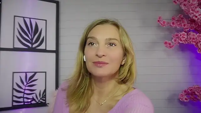 Snapshot of ms_natty chatting on October 12, 2025, 7:15 pm ms natty online show from October 12, 2025, 7:15 pm