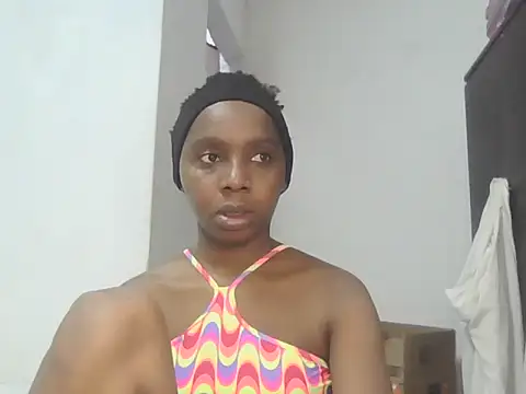 Snapshot of Sexxybella27 chatting on October 14, 2025, 9:25 pm Sexxybella27 online show from October 14, 2025, 9:25 pm