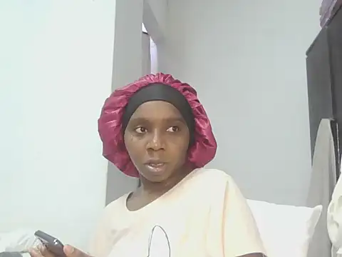 Snapshot of Sexxybella27 chatting on October 13, 2025, 9:49 pm Sexxybella27 online show from October 13, 2025, 9:49 pm