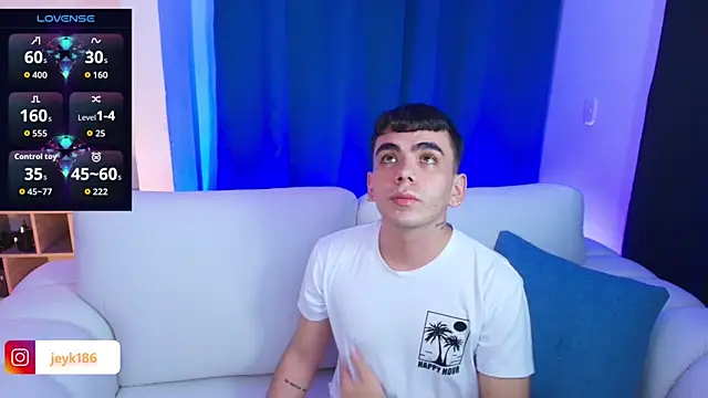 Snapshot of Jey_keler1 chatting on October 14, 2025, 11:14 pm Jey keler1 online show from October 14, 2025, 11:14 pm