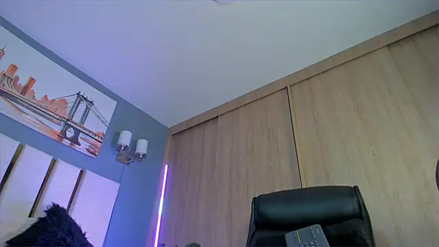 Bambi gurl online show from February 21, 2026, 2:13 am