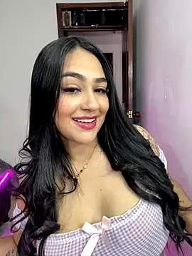 Snapshot of Charlotte_cutee18 chatting on September 24, 2025, 10:38 pm Charlotte cutee18 online show from September 24, 2025, 10:38 pm