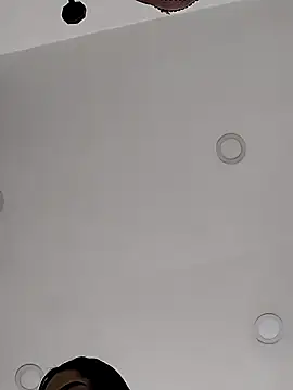 Snapshot of Charlotte_cutee18 chatting on October 15, 2025, 9:34 pm Charlotte cutee18 online show from October 15, 2025, 9:34 pm