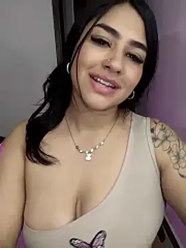 Snapshot of Charlotte_cutee18 chatting on October 27, 2025, 12:11 am Charlotte cutee18 online show from October 27, 2025, 12:11 am