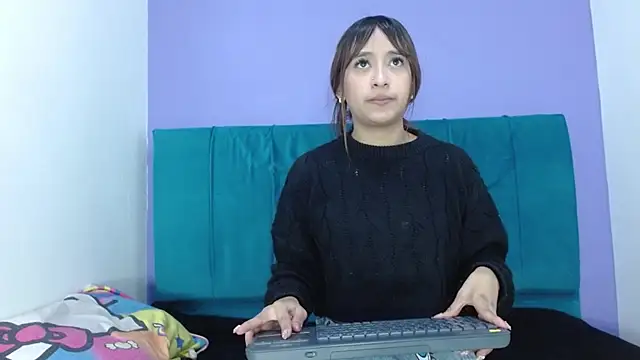 angelicatorrecm101 online show from December 27, 2024, 8:28 pm