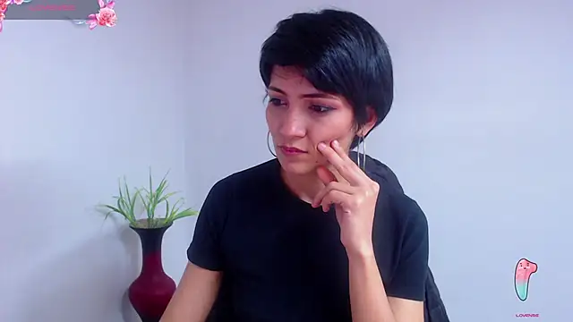Hannaaaa   online show from December 24, 2024, 1:49 am