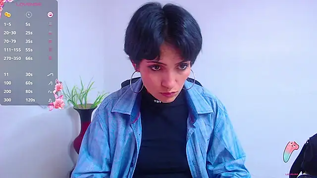 Hannaaaa   online show from December 18, 2024, 12:10 am