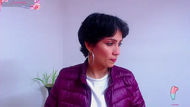Hannaaaa   online show from December 16, 2024, 8:37 pm