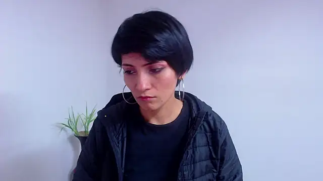 Hannaaaa   online show from December 23, 2024, 10:44 pm