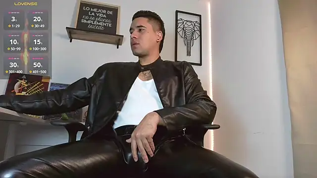 Snapshot of Thonydupont chatting on September 22, 2025, 6:58 pm Thonydupont online show from September 22, 2025, 6:58 pm