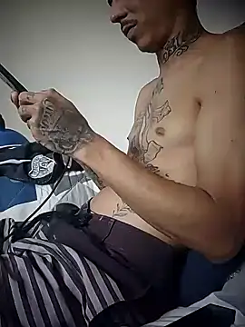 DG0022 online show from April 18, 2026, 6:32 pm