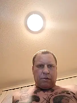 fukurbutt online show from April 20, 2026, 2:25 am