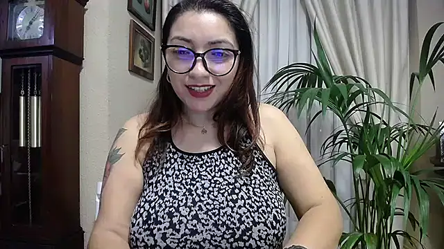 claudia online show from April 16, 2026, 9:39 pm