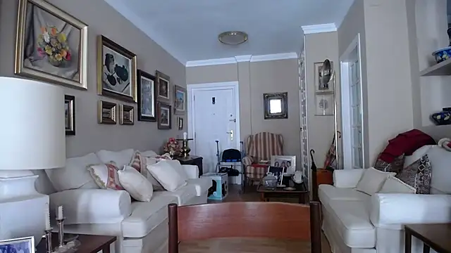 claudia online show from March 26, 2026, 12:47 pm