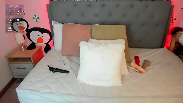 julieth love  online show from January 8, 2026, 1:50 pm