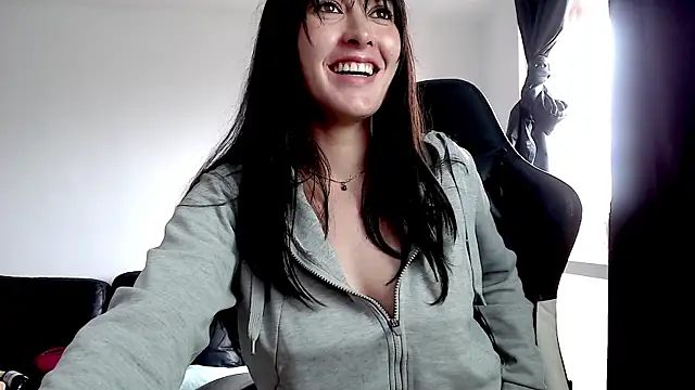 K329H online show from September 23, 2025, 7:43 pm