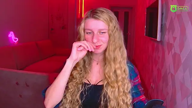 AmaliaQueen online show from November 29, 2025, 3:23 pm