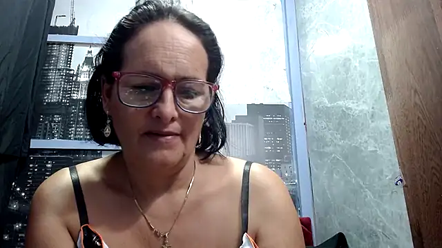 Nastylatinaxxx online show from November 5, 2025, 11:46 am