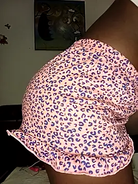 Snapshot of The-Peach-Flexer chatting on February 8, 2026, 11:24 pm The-Peach-Flexer online show from February 8, 2026, 11:24 pm