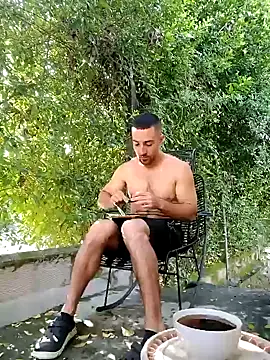 sebasxx97 online show from February 10, 2025, 1:33 pm