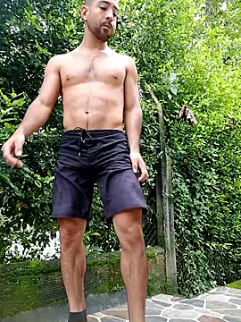 sebasxx97 online show from January 12, 2026, 2:02 pm