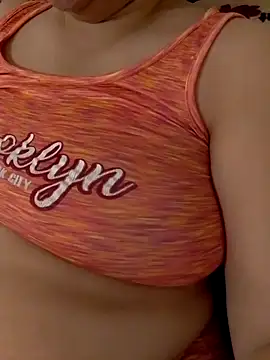 Snapshot of Zanoba-16 chatting on September 17, 2025, 10:45 pm Zanoba-16 online show from September 17, 2025, 10:45 pm