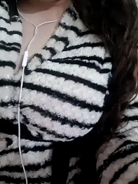 Snapshot of Zanoba-16 chatting on March 15, 2025, 7:59 pm Zanoba-16 online show from March 15, 2025, 7:59 pm