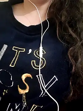 Snapshot of Zanoba-16 chatting on March 16, 2025, 10:42 pm Zanoba-16 online show from March 16, 2025, 10:42 pm