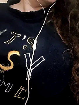 Snapshot of Zanoba-16 chatting on March 21, 2025, 7:57 pm Zanoba-16 online show from March 21, 2025, 7:57 pm