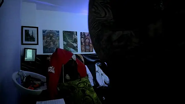 Snapshot of Sisoyalejo420 chatting on October 17, 2025, 6:06 am Sisoyalejo420 online show from October 17, 2025, 6:06 am