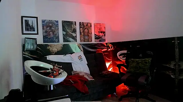 Snapshot of Sisoyalejo420 chatting on October 16, 2025, 6:05 pm Sisoyalejo420 online show from October 16, 2025, 6:05 pm