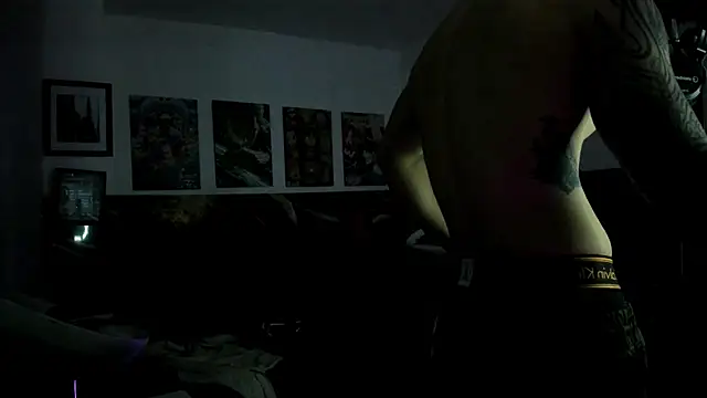 Snapshot of Sisoyalejo420 chatting on October 13, 2025, 1:51 am Sisoyalejo420 online show from October 13, 2025, 1:51 am