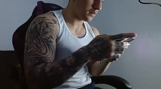 Snapshot of Sisoyalejo420 chatting on March 18, 2025, 7:22 am Sisoyalejo420 online show from March 18, 2025, 7:22 am